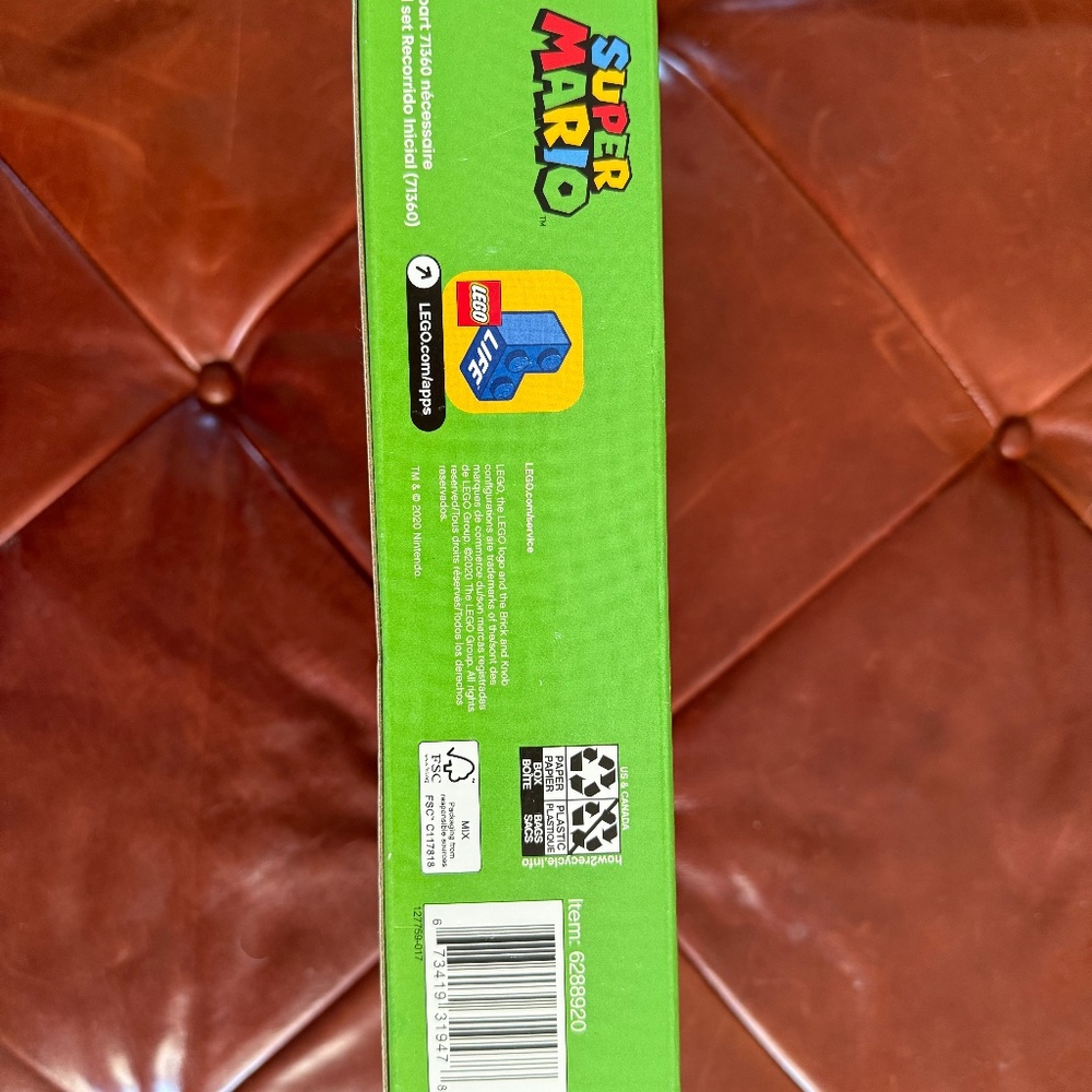 Lego - Picture 3 of 5